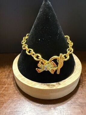 NWT Coach Bow Pavé Chain Link Rainbow Stones Bracelet yellow Gold CG077